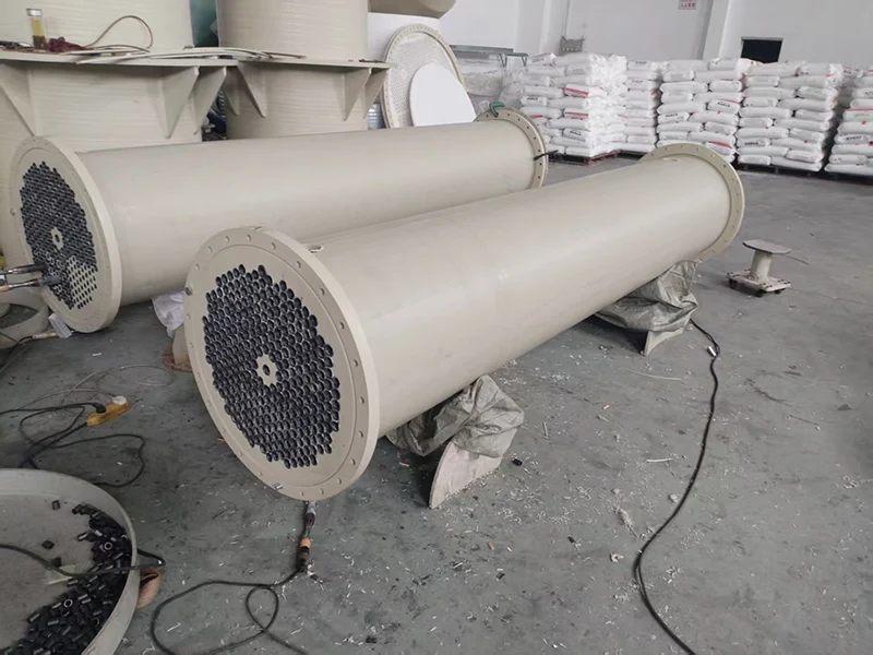 PPH shell-and-tube-condensor